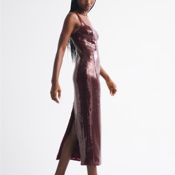 Abercrombie & Fitch Burgundy Sequin Midi Dress - Picture 2 of 5